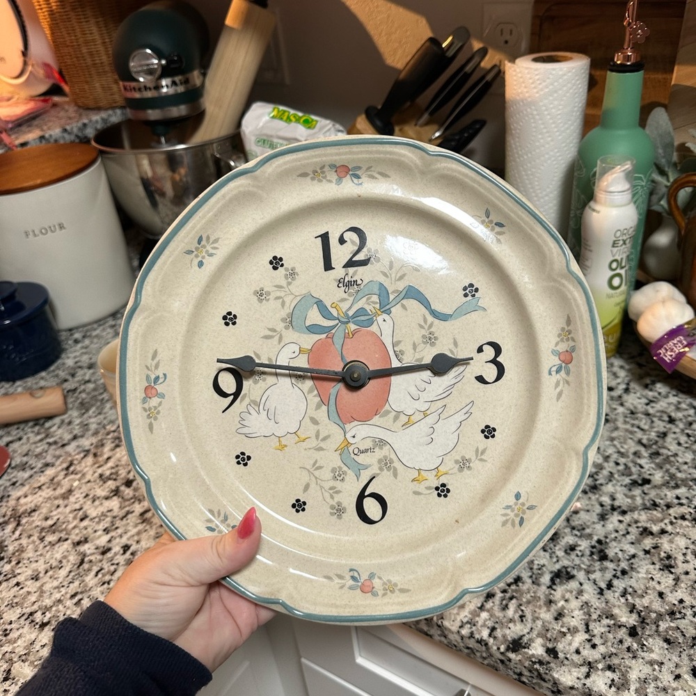 Vintage Geese Duck Wall hanging clock amish country